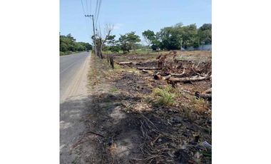 Rento terreno para empresas en Cunduacán, Tabasco, 86692, MEX.  Cerca del parque industrial.