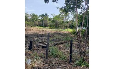 Rento terreno para empresas en Cunduacán, Tabasco, 86692, MEX.  Cerca del parque industrial.