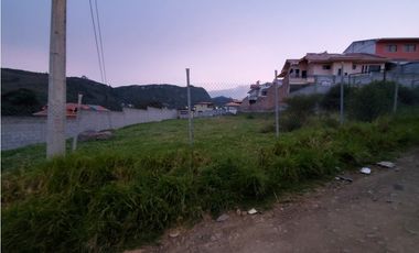 Terreno en venta en chaullabamba amplio 1500m2 cerca de la autopista