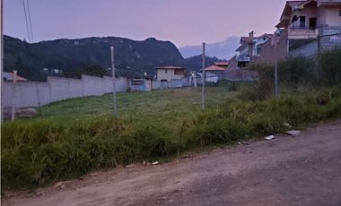 Terreno en venta en chaullabamba amplio 1500m2 cerca de la autopista