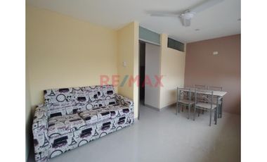 Alquiler De Amplia Casa De Estreno En Loma Linda Con Cochera Y Aire Acondicionado