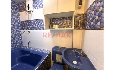 Venta De Departamento 1° Piso Urb Daniel Hoyle