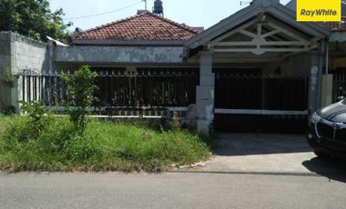 Rumah Dijual di Jln Dukuh Kupang Timur, Surabaya