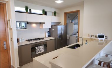 2 Bed Beach Condo - Views of Pool, Golf, Ocean