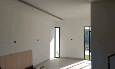 di jual rumah 2 lantai di jl bakti raya dekat arifin ahmad