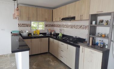 casa-local en venta en san roque. Cod V88006