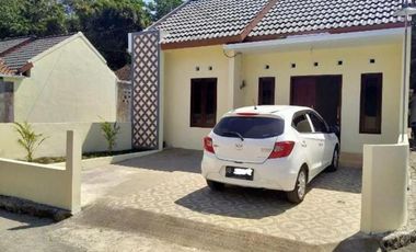 DIJUAL CEPAT RUMAH SIAP HUNI DI KALASAN , LOKASI STRATEGIS AKSES MUDAH