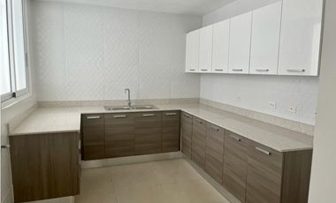 ALQUILO HERMOSO APARTAMENTO EN CONDADO DEL REY $1,600