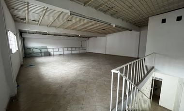 Se arrienda local esquinero - centro bucaramanga - ideal para tu negocio. Cod A9333