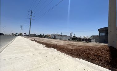 Terreno a nivel de calle y limpio! Bulevar Juan Pablo 2do Juárez Chih.