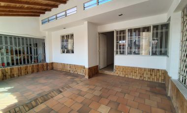 casa en venta en arboleda, los patios. Cod V14128