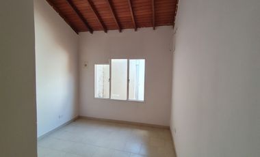 casa en venta en arboleda, los patios. Cod V14128