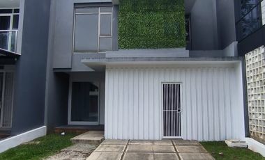 Foresta Naturale, BSD City. rumah bagus sudah renovasi.