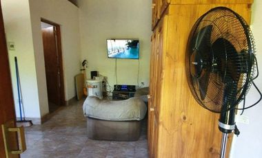 LATORRE PROP. VENDE  2 CHALET  SOBRE MISMO LOTE DE 3 AMB + Y DE 2 AMB