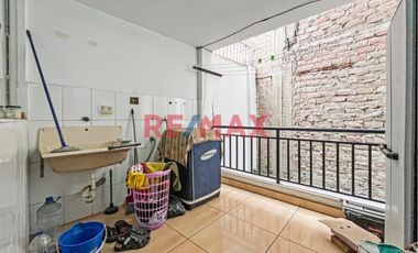 Oportunidad Única: Venta De Departamento En 2Do Piso