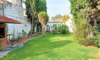 Casa 5 amb. con Garaje, Quincho y Fondo libre. Lanús Este - Super Ubicación