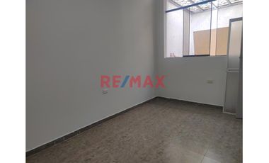 🏡 ¡Tu nuevo hogar en la mejor ubicación de Trujillo! 🌟

🔑 Alquila un departamento en el primer piso con  ubicación estratégica

✨ Detalles del dep