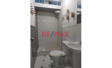 🏡 ¡Tu nuevo hogar en la mejor ubicación de Trujillo! 🌟

🔑 Alquila un departamento en el primer piso con  ubicación estratégica

✨ Detalles del dep
