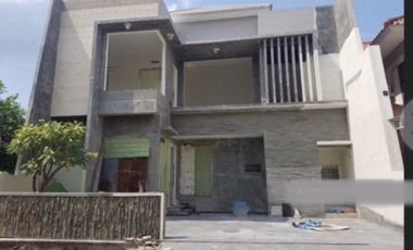 Rumah baru dan mewah di Regency 21 surabaya timur