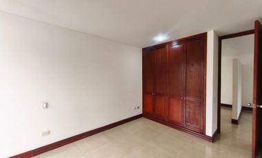 apartamento en arriendo en bajo aguacatal. Cod A9190861