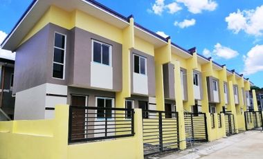 Townhouse For Sale 30 min to Tagaytay Proper