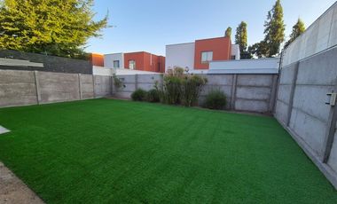 Casa en venta de 3 dorm. en Huechuraba
