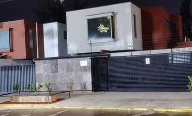 Casa en venta de 3 dorm. en Huechuraba