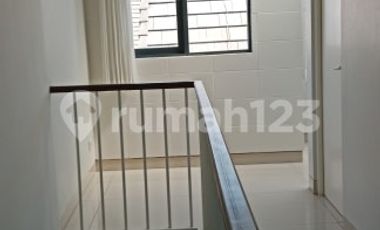 Disewakan Rumah Minimalis Modern Full Furnishi Serenade: