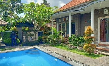 VILLA CANTIK DI KAWASAN HIJAU UBUD, INVESTASI PASTI UNTUNG