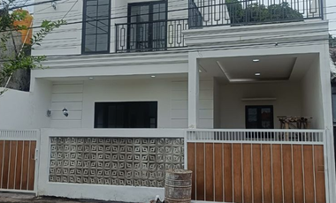 RUMAH BARU 2 LANTAI DI SIDAKARYA DENPASAR