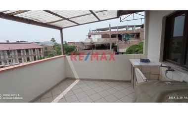 VENDO CASA FRENTE A PARQUE EN SAN JUAN DE MIRAFLORES

En Zona 