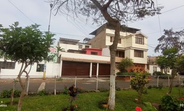 VENDO CASA FRENTE A PARQUE EN SAN JUAN DE MIRAFLORES

En Zona 