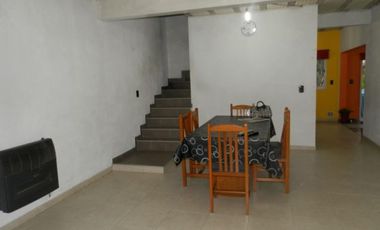 NUEVO VALOR  IMPERDIBLE CASA CON GARAGE PASANTE Y PARQUE