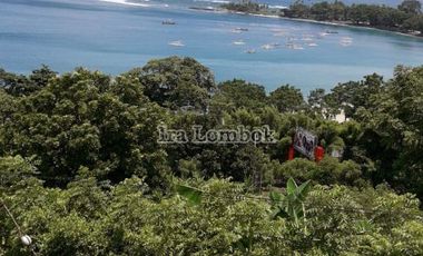 Villa in green valley with beautiful sea view