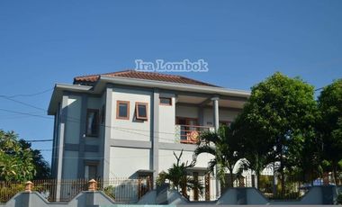 Villa in green valley with beautiful sea view