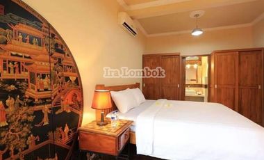 Villa in green valley with beautiful sea view