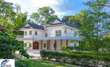 5 bed Country Estate