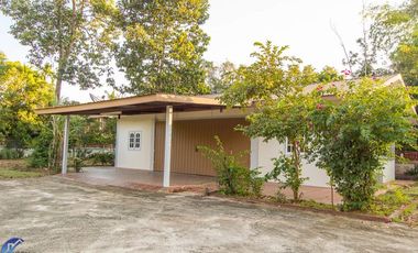 5 bed Country Estate