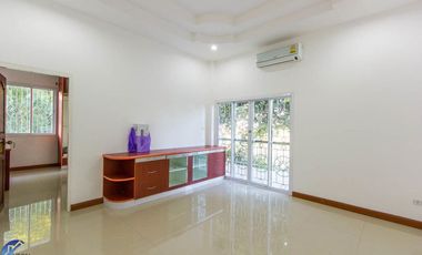 5 bed Country Estate