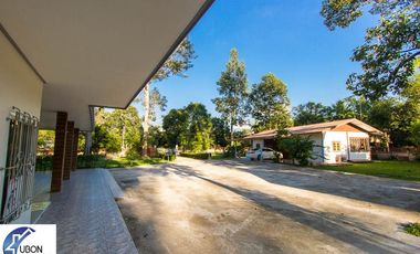 5 bed Country Estate
