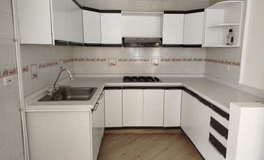 apartamento en arriendo en los alpes. Cod A593