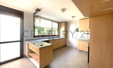 VENDO HERMOSA CASA ESTILO MEDITERRÁNEA EN SANTA ELENA CHICUREO