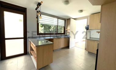 VENDO HERMOSA CASA ESTILO MEDITERRÁNEA EN SANTA ELENA CHICUREO