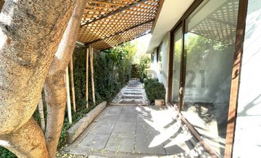 VENDO HERMOSA CASA ESTILO MEDITERRÁNEA EN SANTA ELENA CHICUREO