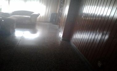 Casa + departamento en Venta