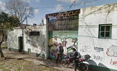 Villa Adelina - A 6 cuadras de Panamericana y Thames - Casa en Venta a Reciclar o Modernizar