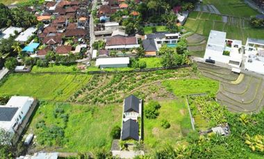 Tanah 1000m2 Lingkungan Villa Dengan View Sawah di Canggu