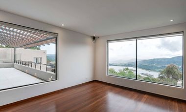 casa en venta en antiguo camino al meta. Cod V24331