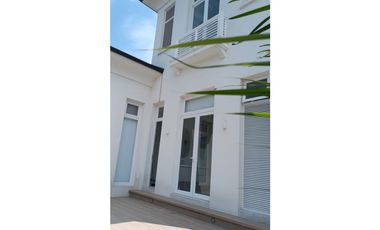 Vendo Casa en Aires de Batan “VISTA al LAGO