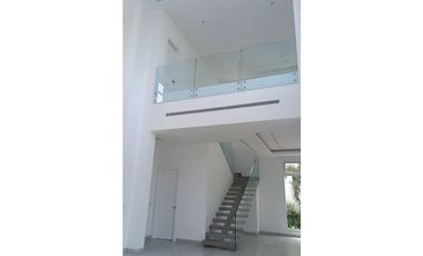 Vendo Casa en Aires de Batan “VISTA al LAGO